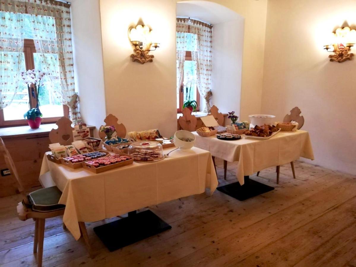 Hotel Ristorante Rifugio Ospitale Cortina dʼAmpezzo Esterno foto