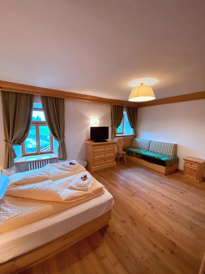Hotel Ristorante Rifugio Ospitale Cortina dʼAmpezzo Esterno foto
