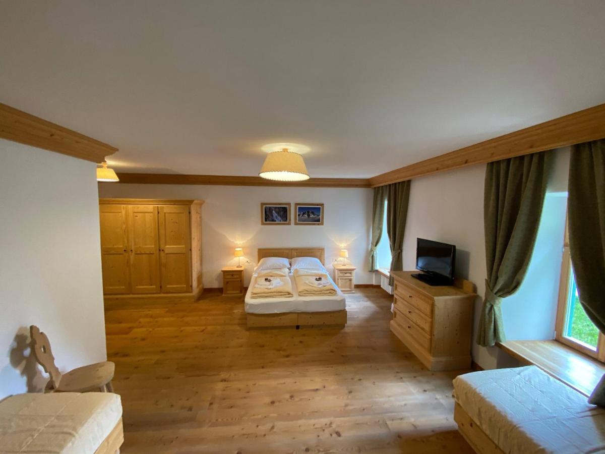 Hotel Ristorante Rifugio Ospitale Cortina dʼAmpezzo Esterno foto