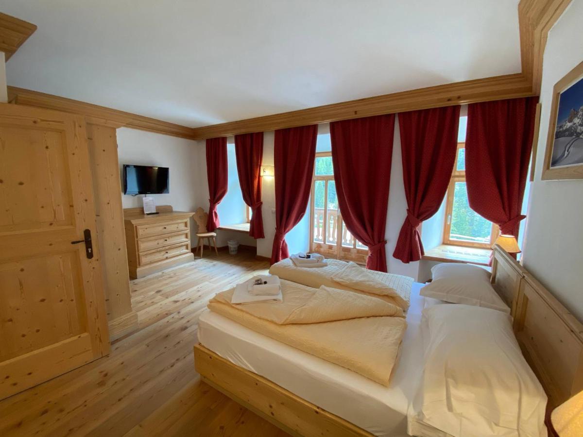 Hotel Ristorante Rifugio Ospitale Cortina dʼAmpezzo Esterno foto