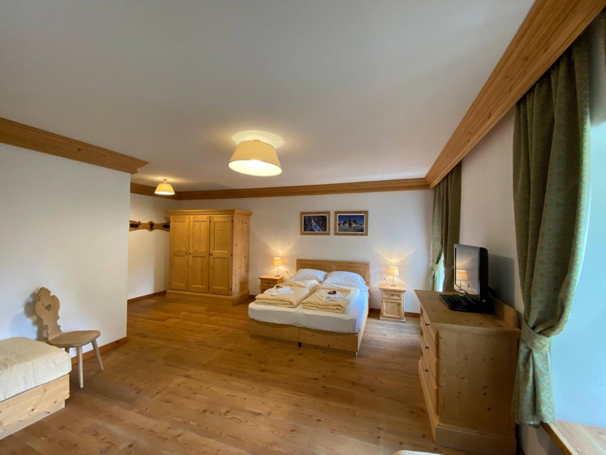 Hotel Ristorante Rifugio Ospitale Cortina dʼAmpezzo Esterno foto