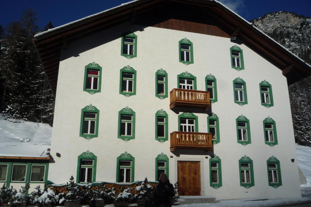 Hotel Ristorante Rifugio Ospitale Cortina dʼAmpezzo Esterno foto