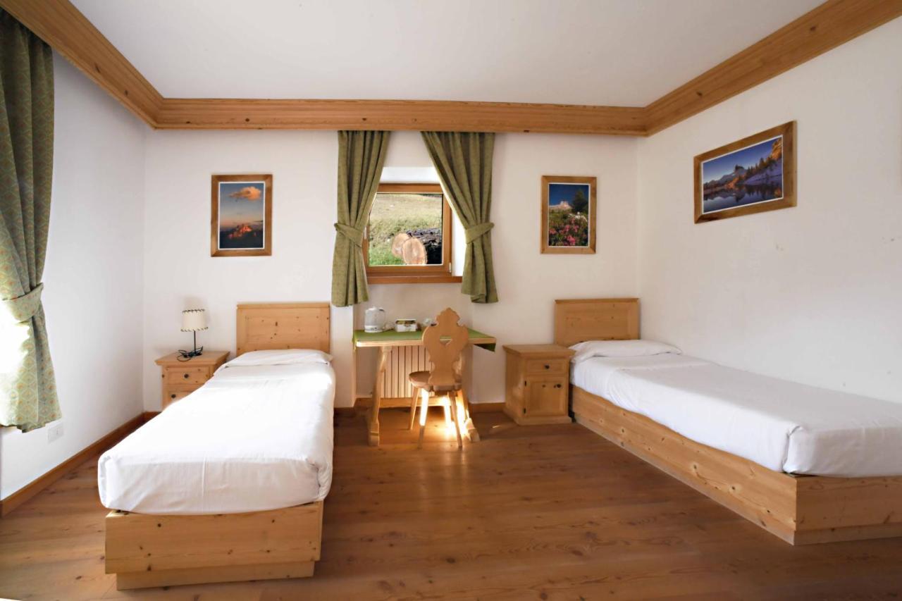 Hotel Ristorante Rifugio Ospitale Cortina dʼAmpezzo Esterno foto