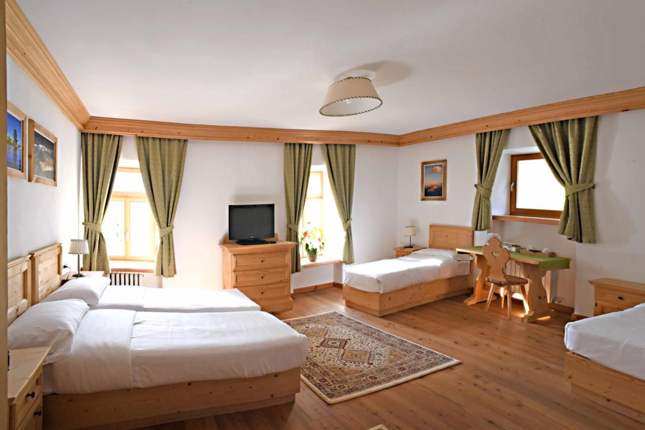 Hotel Ristorante Rifugio Ospitale Cortina dʼAmpezzo Esterno foto