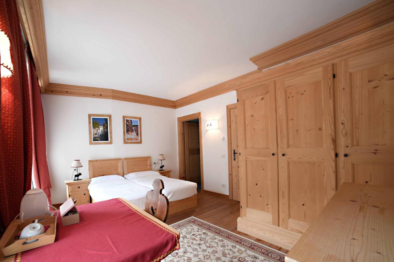 Hotel Ristorante Rifugio Ospitale Cortina dʼAmpezzo Esterno foto