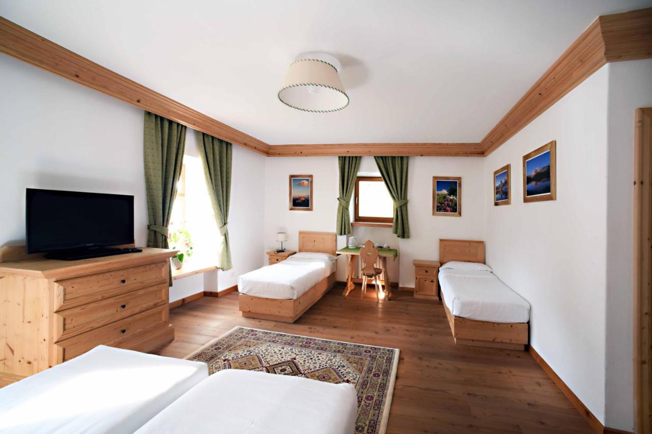 Hotel Ristorante Rifugio Ospitale Cortina dʼAmpezzo Esterno foto